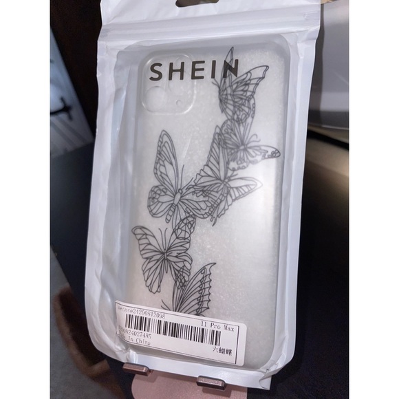 Black Butterfly Clear iPhone 11 Pro Max Case 🖤 - Picture 16 of 17